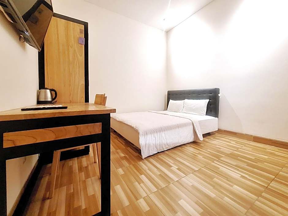 Sari Panguripan RedPartner Near UGM