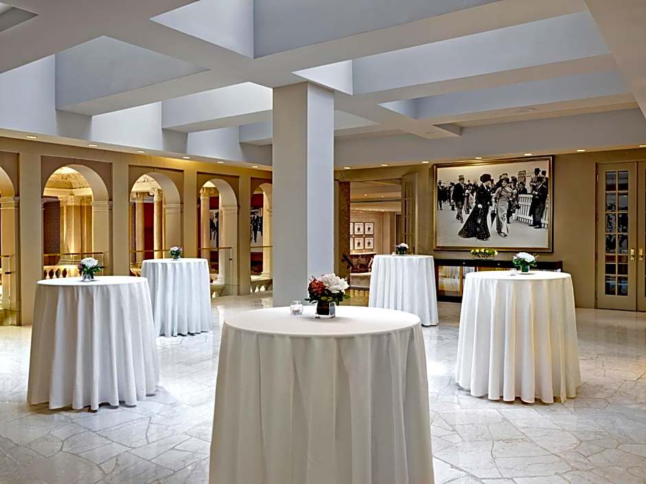 The Omni King Edward Hotel