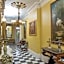 Lamothe House Hotel
