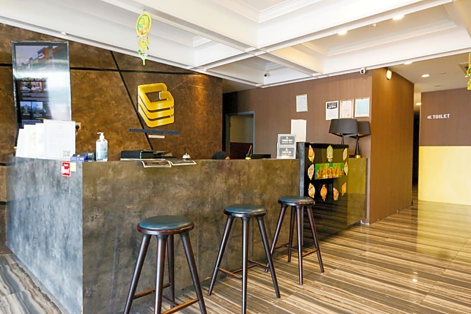 Golden Roof Hotel Seri Iskandar