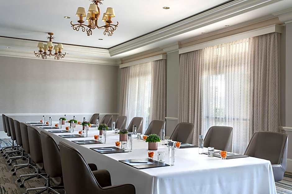 The Ritz-Carlton Naples, Tiburón