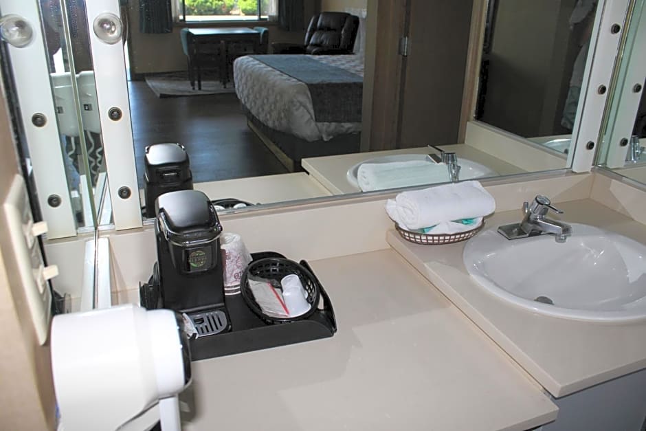 Americas Best Value Inn Phoenix Medford