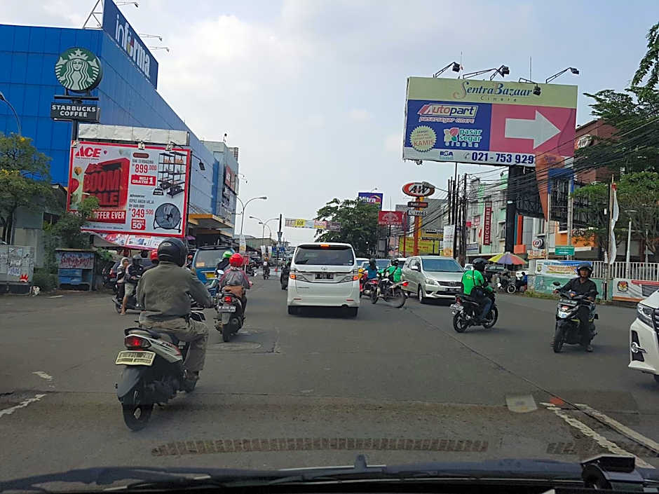 Cinere Inn & Residence