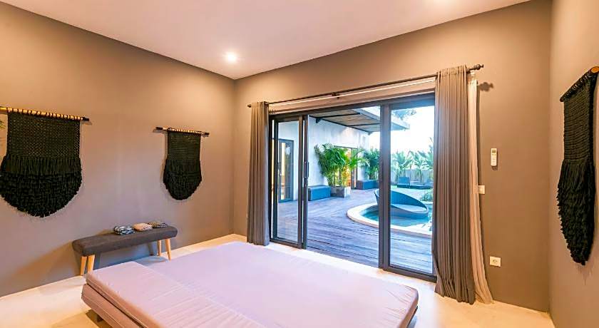 Canggu Dream Studios & Villas