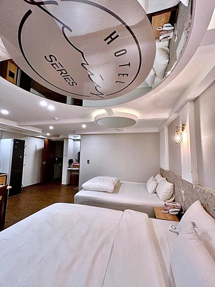 Series hotel