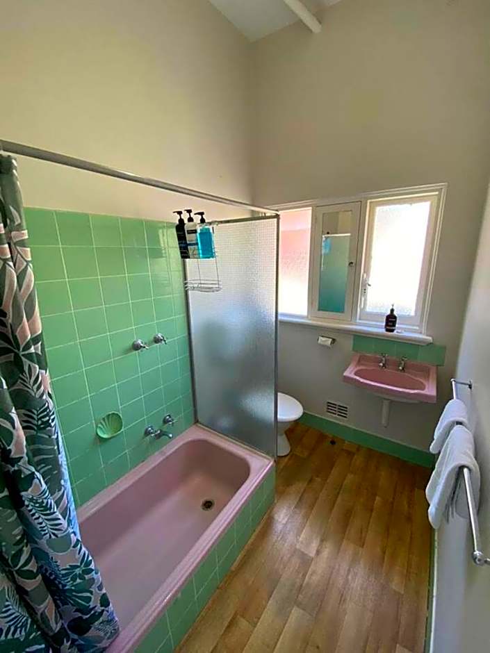 1BR Apt 2 min away from Fremantle Hospital - Hosted by Canstay