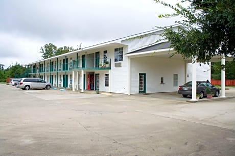 Glennville Inn