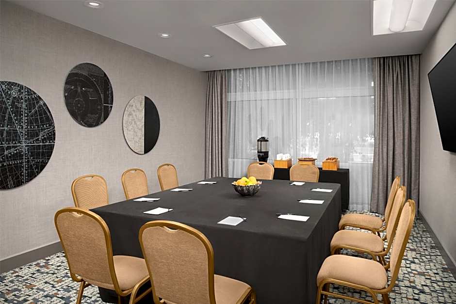 DoubleTree by Hilton LAX - El Segundo