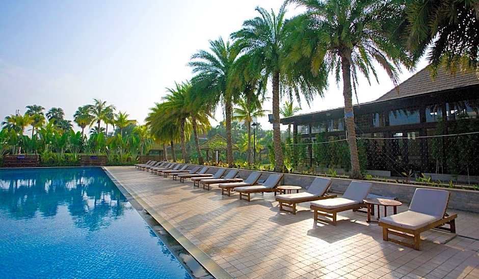 Queena Plaza Hotel