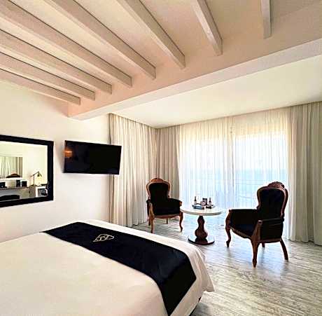 Deluxe Double Room with Sea View