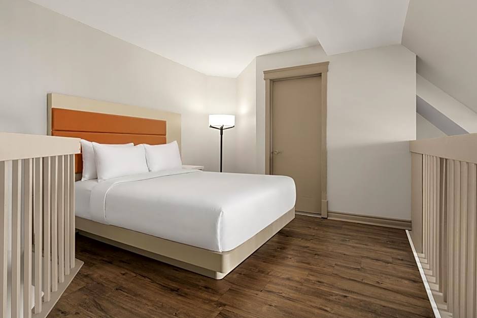Le Parc Gatineau, Tapestry Collection by Hilton