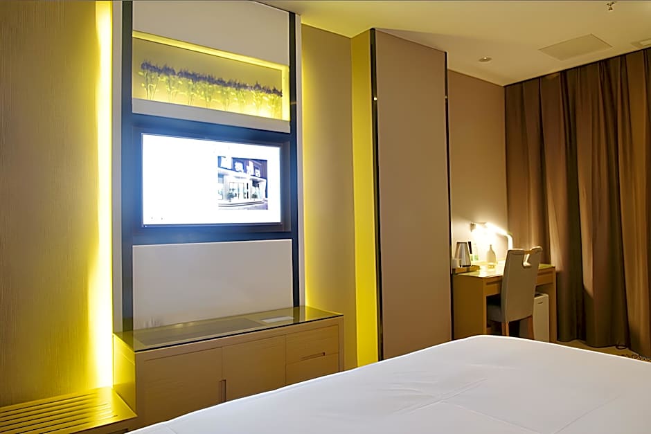 Lavande Hotel Jingjiang Automobile Terminal