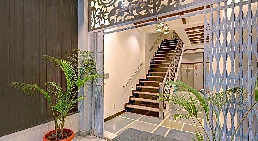 Treebo Paras Raj Near City Palace