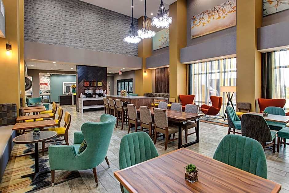 Hampton Inn By Hilton & Suites-Wichita/Airport, KS