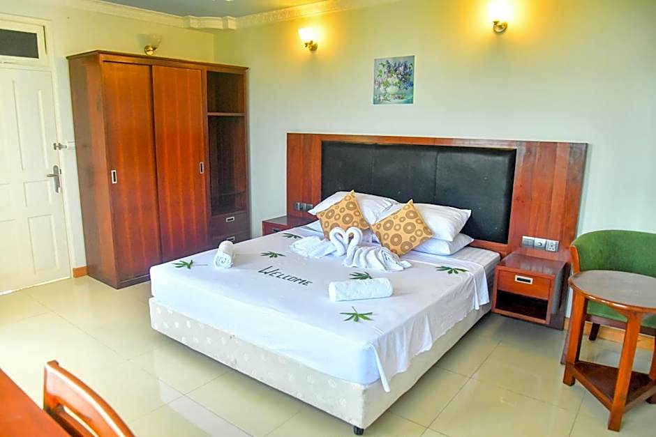 La Cabana, Maamigili