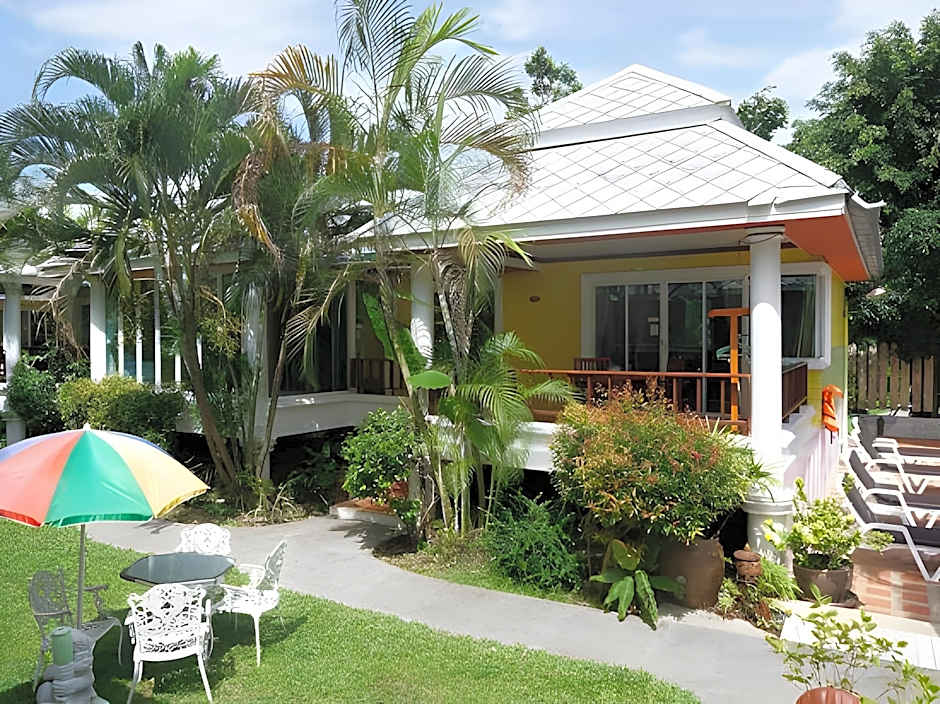 Lemon House Bungalow