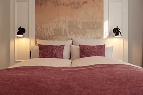 1 Queen Standard Balcony Single Sofa Bed up to 3 Adults