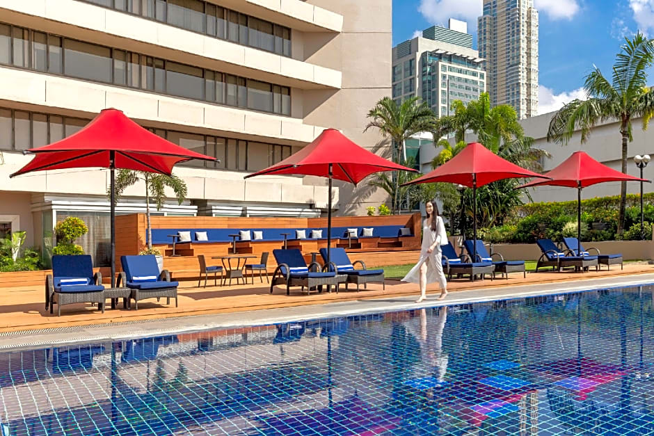 Dusit Thani Manila Hotel
