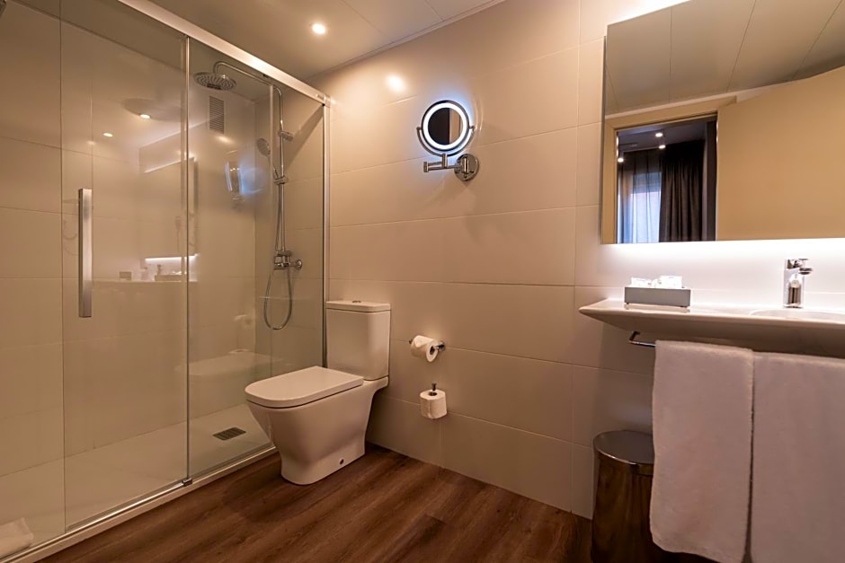 Atenea Rekord Suites