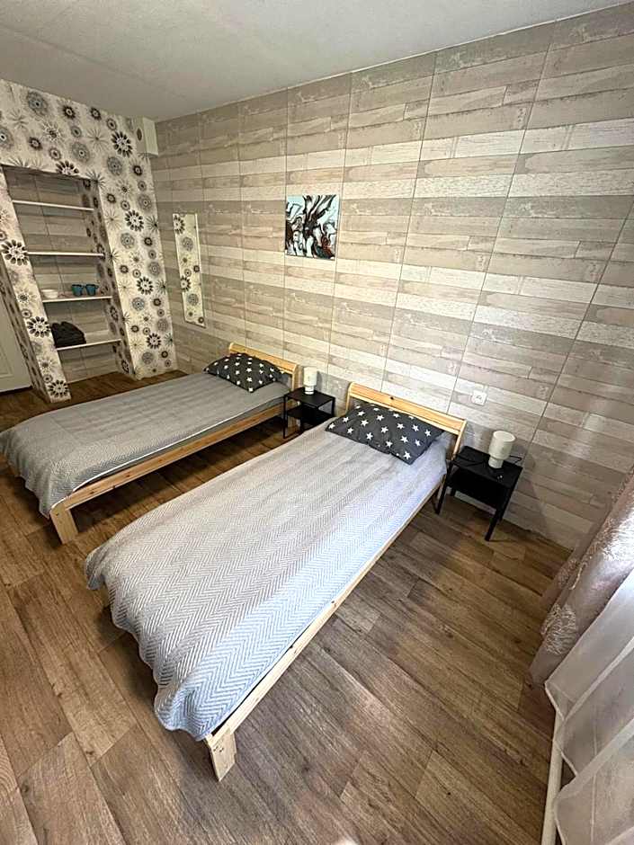 Strādnieku viesnīca - HOSTELIS