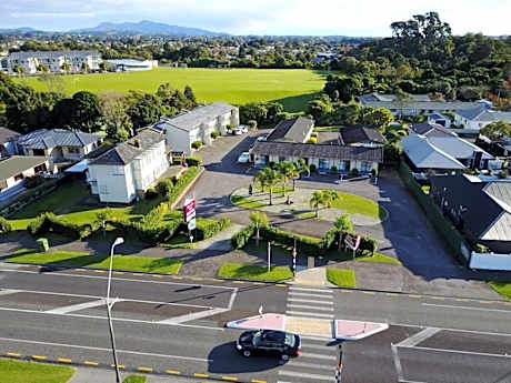 Coronation Court Motel