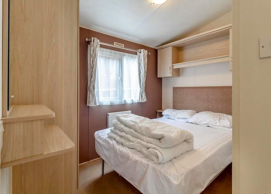 Castaways Beach Resort