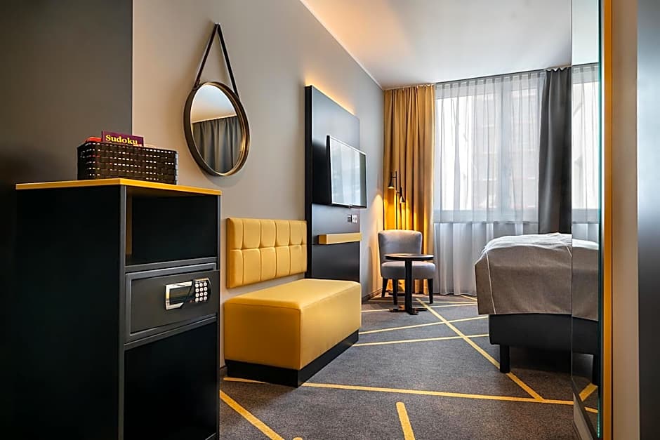 Holiday Inn - the niu, Fury Aschheim by IHG