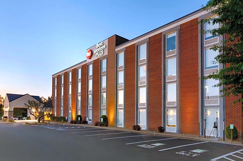Best Western Plus Beckley Inn