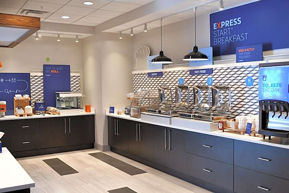 Holiday Inn Express and Suites Romeoville Joliet North By IHG