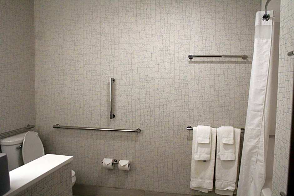 Holiday Inn Express & Suites Kokomo South By IHG