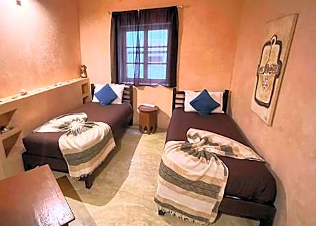 Les Cigognes Twin Room