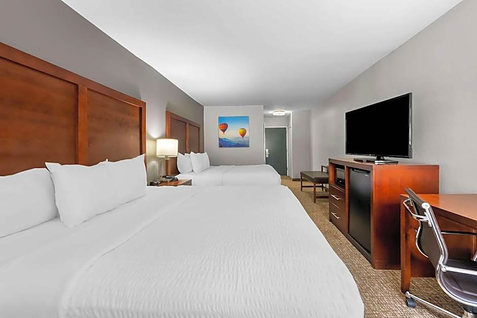 Clarion Pointe Apex - Holly Springs