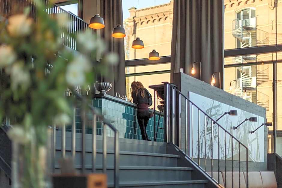 Holiday Inn - the niu, Fender Amsterdam By IHG