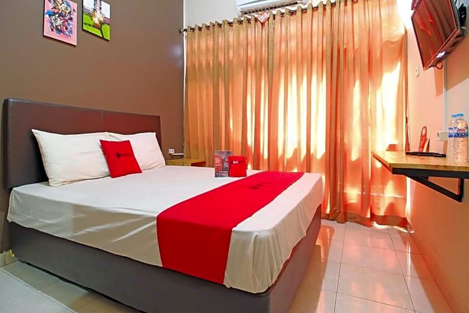 RedDoorz near Pojok Beteng Prawirotaman