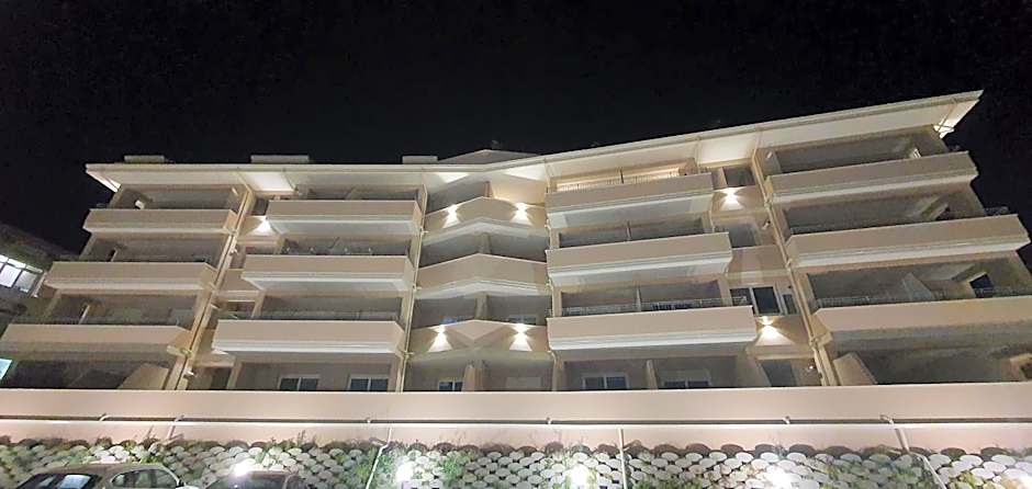 Middle Town Palace