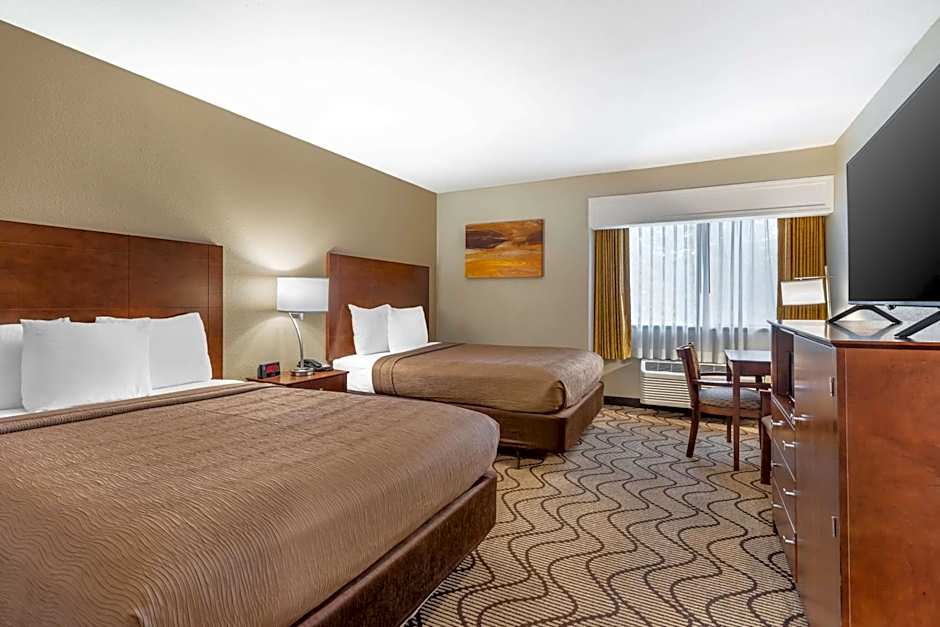 Best Western John Muir Inn