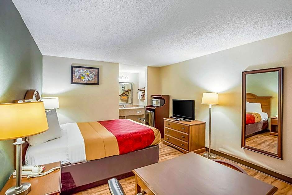 Econo Lodge Huntington - Barboursville University Area