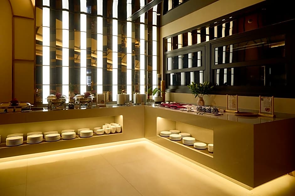 The Iris Signature Hotel and Spa