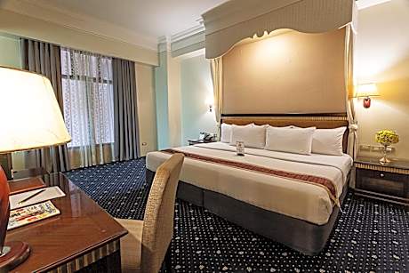 Sarrosa Suite