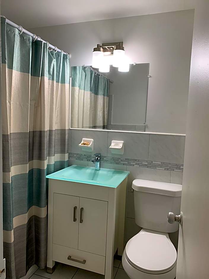 International Inn on the Bay