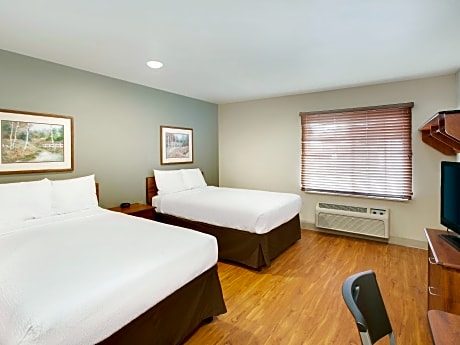 Standard Studio 2 Full Beds Non-Smoking