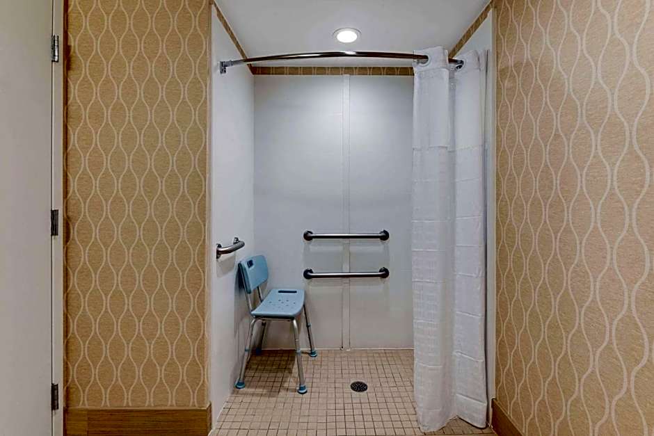 Comfort Suites Chesapeake - Norfolk