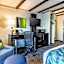 Oasis Hotel & Conv. Center, Ascend Hotel Collection