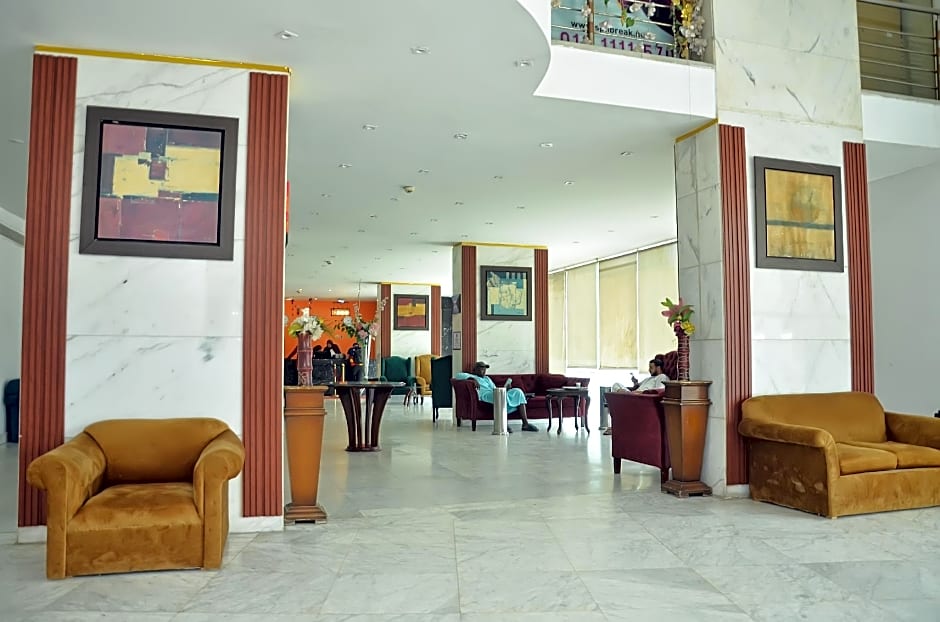 Aracan Pyramids Hotel