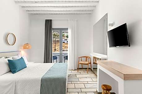 Cozy room with courtyard view