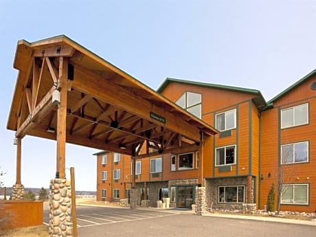 Holiday Inn Express Munising-Lakeview Hotel