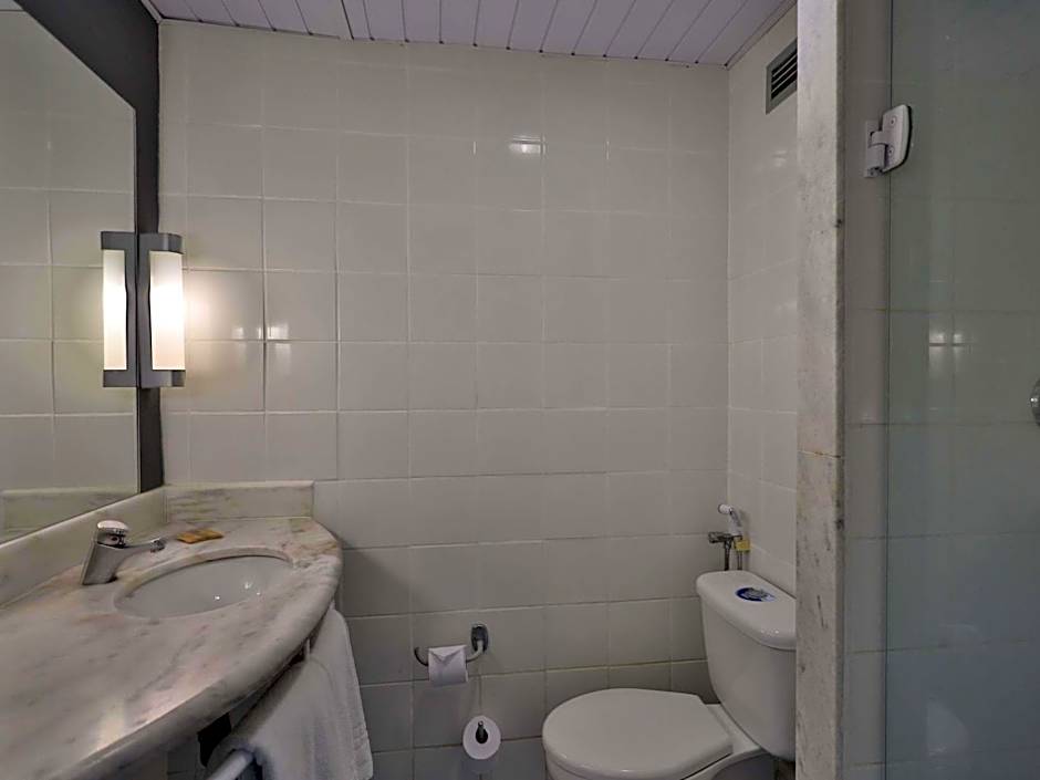 Ibis Salvador Rio Vermelho