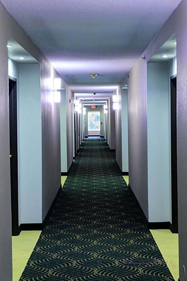 Super 8 by Wyndham High Point/Greensboro