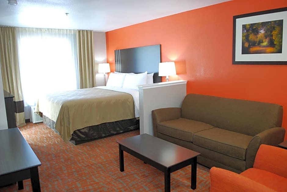 Quality Inn & Suites Fresno Northwest