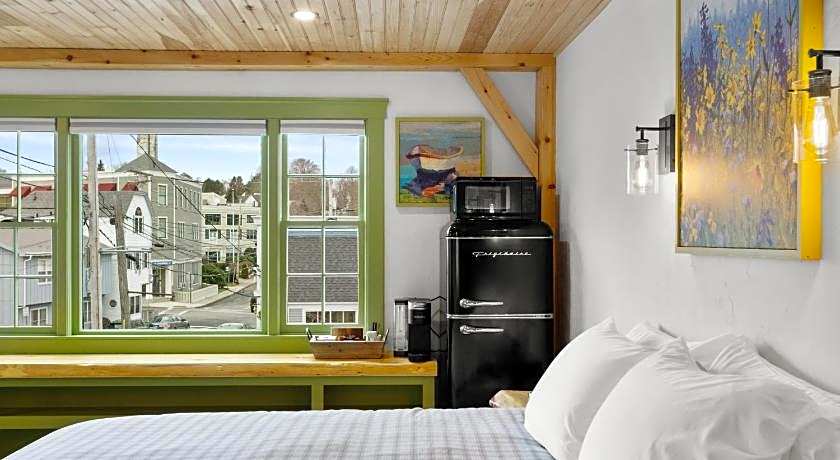 Downtown Camden Hotel